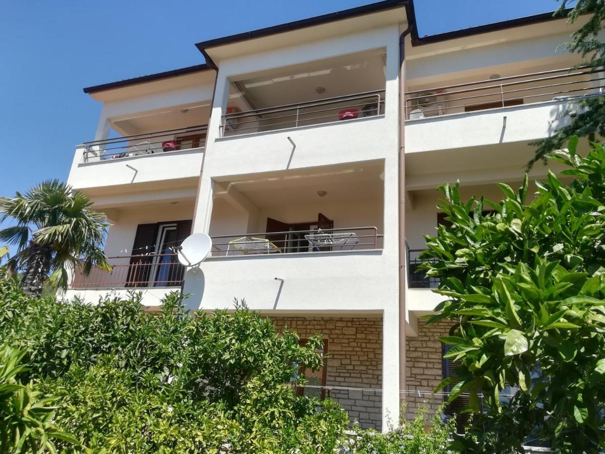 Sunshine Apartment West Rabac Exterior foto