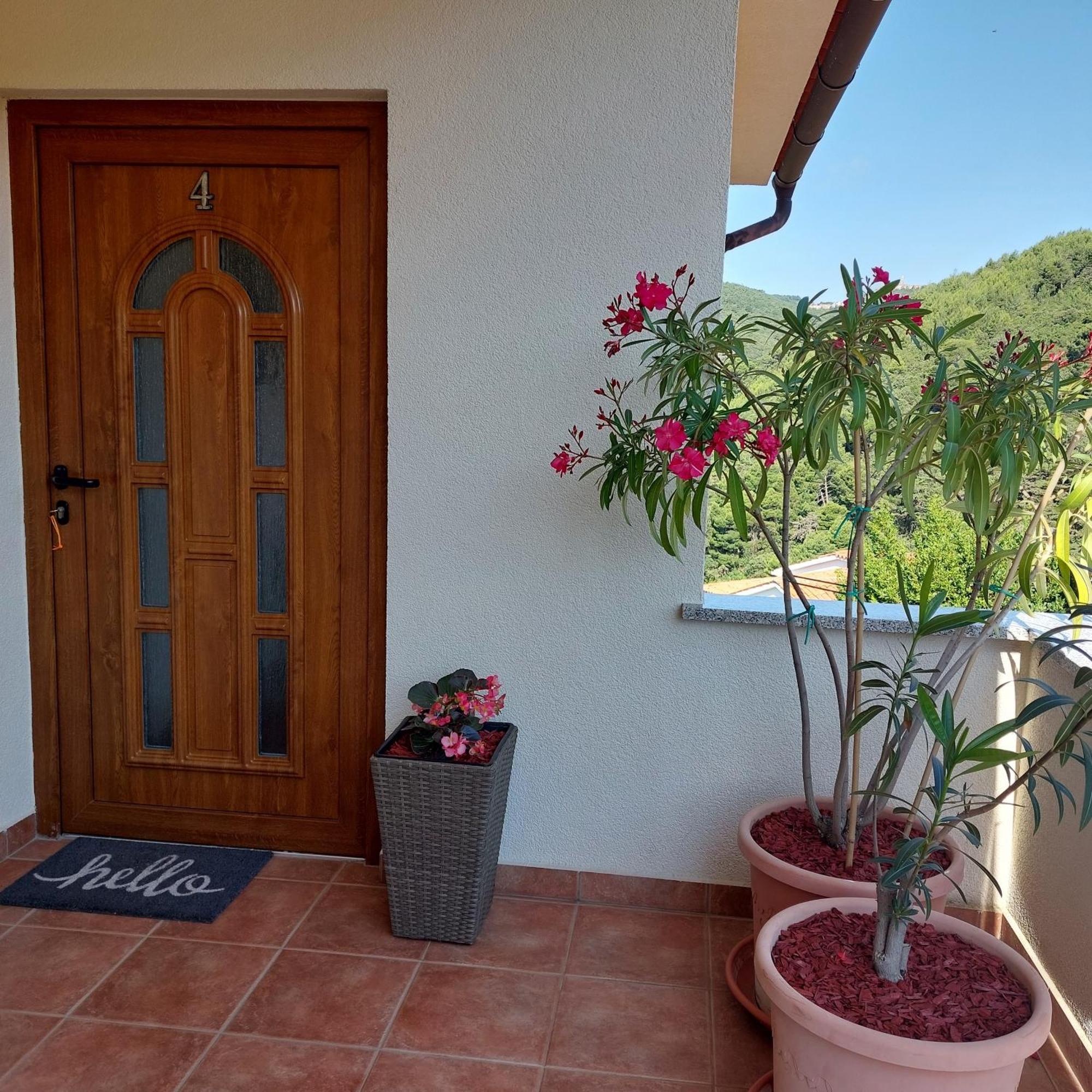 Sunshine Apartment West Rabac Exterior foto