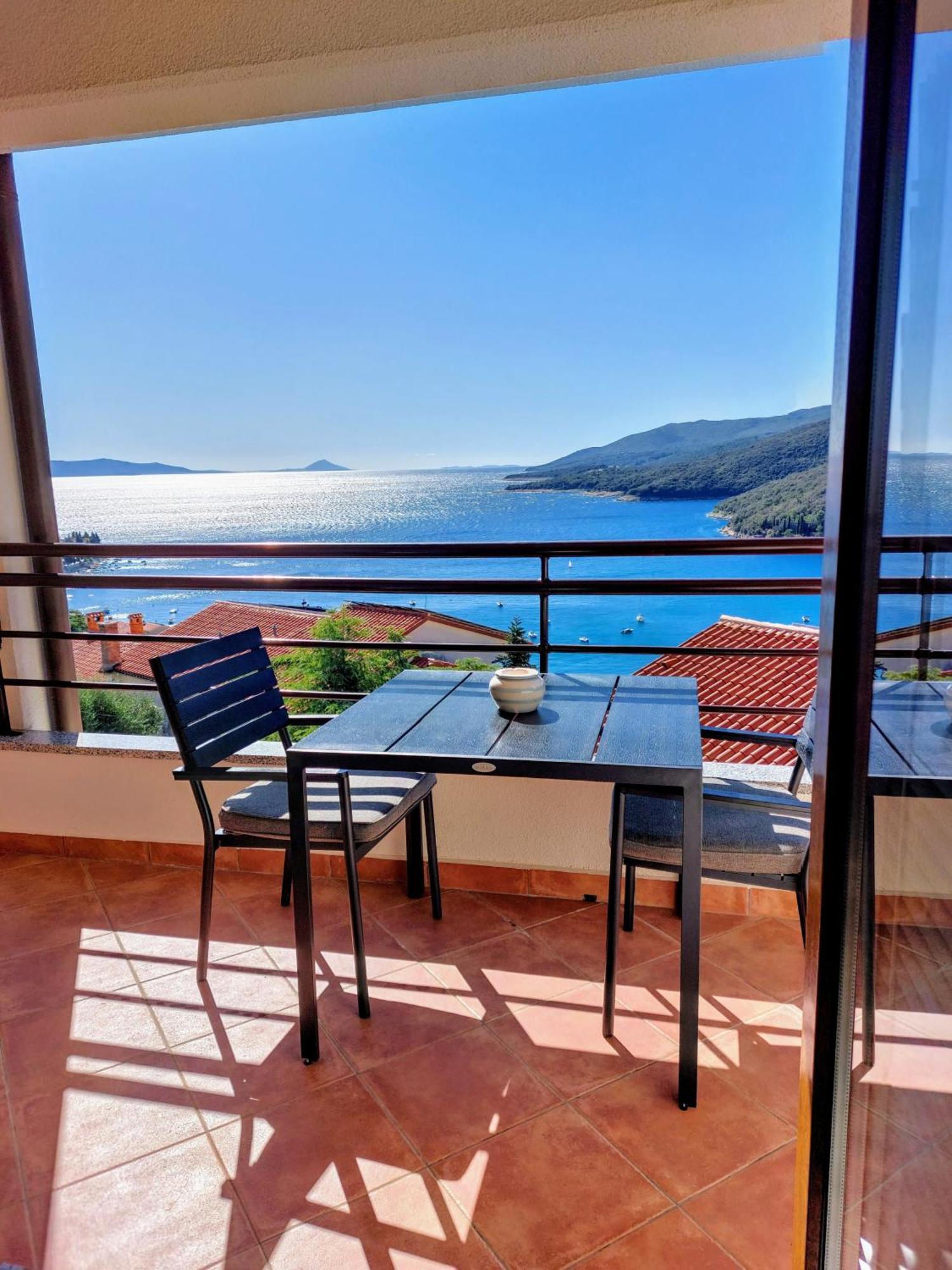 Sunshine Apartment West Rabac Exterior foto