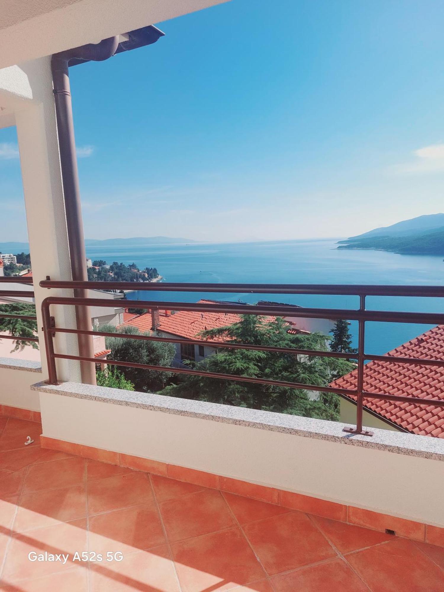 Sunshine Apartment West Rabac Exterior foto